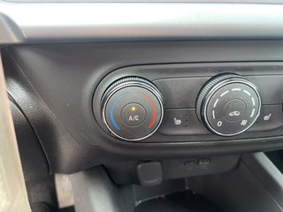 Chevrolet Trax  2024 à St-Jérôme, Québec - 16 - w320h240px