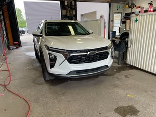 Chevrolet Trax  2025 à St-Jérôme, Québec - 9 - w320h240px