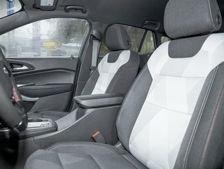 Chevrolet Trax  2026 à St-Jérôme, Québec - 10 - w320h240px