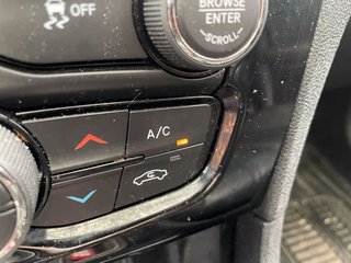 Chrysler 300  2019 à St-Jérôme, Québec - 16 - w320h240px