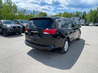 Chrysler Grand Caravan  2024 à St-Jérôme, Québec - 8 - w320h240px