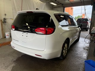 2024 Chrysler Grand Caravan in St-Jérôme, Quebec - 8 - w320h240px
