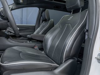 Chrysler Pacifica Hybrid  2024 à St-Jérôme, Québec - 12 - w320h240px