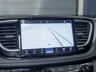 Chrysler Pacifica Hybrid  2024 à St-Jérôme, Québec - 5 - w320h240px