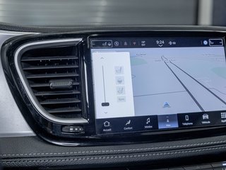 Chrysler Pacifica Hybrid  2024 à St-Jérôme, Québec - 18 - w320h240px