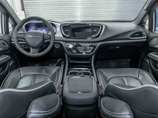 Chrysler Pacifica Hybrid  2024 à St-Jérôme, Québec - 14 - w320h240px