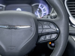Chrysler Pacifica Hybrid  2024 à St-Jérôme, Québec - 17 - w320h240px