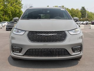 2023 Chrysler Pacifica in St-Jérôme, Quebec - 2 - w320h240px