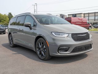 2023 Chrysler Pacifica in St-Jérôme, Quebec - 9 - w320h240px