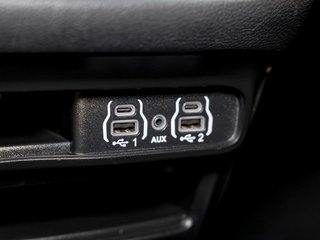 Chrysler Pacifica  2023 à St-Jérôme, Québec - 23 - w320h240px