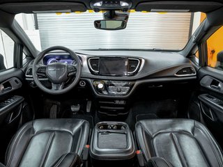 Chrysler Pacifica  2023 à St-Jérôme, Québec - 12 - w320h240px