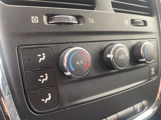 2017 Dodge Grand Caravan in St-Jérôme, Quebec - 12 - w320h240px