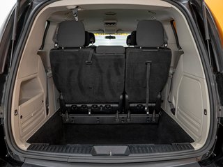 2017 Dodge Grand Caravan in St-Jérôme, Quebec - 26 - w320h240px