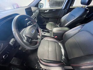 2023 Ford Escape Hybrid in St-Jérôme, Quebec - 3 - w320h240px
