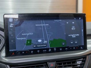 Ford Escape Hybrid  2024 à St-Jérôme, Québec - 16 - w320h240px