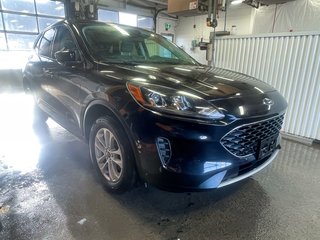 2021 Ford Escape in St-Jérôme, Quebec - 8 - w320h240px