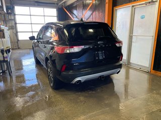 Ford Escape  2022 à St-Jérôme, Québec - 6 - w320h240px