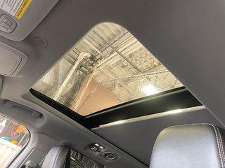2023 Ford Explorer in St-Jérôme, Quebec - 11 - w320h240px