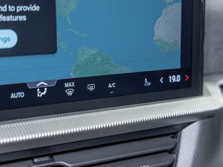 2025 Ford Explorer in St-Jérôme, Quebec - 22 - w320h240px