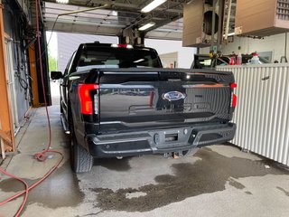 Ford F-150 Lightning  2023 à St-Jérôme, Québec - 6 - w320h240px