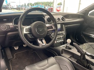Ford Mustang  2022 à St-Jérôme, Québec - 3 - w320h240px