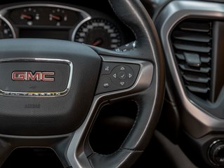 2017 GMC Acadia in St-Jérôme, Quebec - 16 - w320h240px