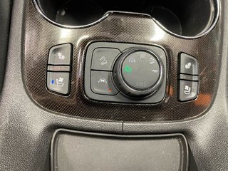 GMC Acadia  2023 à St-Jérôme, Québec - 14 - w320h240px