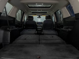 GMC Acadia  2023 à St-Jérôme, Québec - 34 - w320h240px