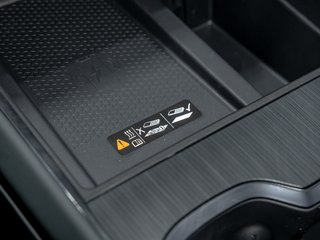 2026 GMC Acadia in St-Jérôme, Quebec - 28 - w320h240px