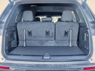 GMC Acadia  2027 à St-Jérôme, Québec - 31 - w320h240px