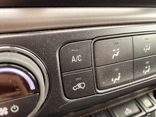 2022 GMC Canyon in St-Jérôme, Quebec - 14 - w320h240px