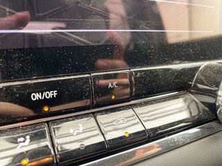 2023 GMC Canyon in St-Jérôme, Quebec - 13 - w320h240px
