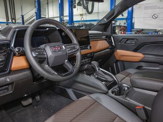 2025 GMC Canyon in St-Jérôme, Quebec - 12 - w320h240px