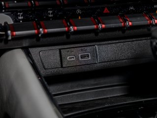 2025 GMC Canyon in St-Jérôme, Quebec - 32 - w320h240px