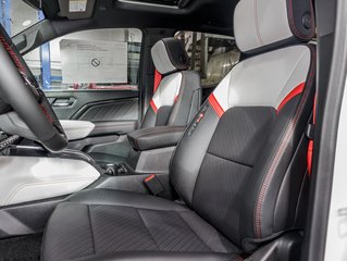 2025 GMC Canyon in St-Jérôme, Quebec - 11 - w320h240px