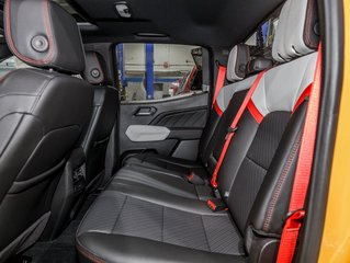 2025 GMC Canyon in St-Jérôme, Quebec - 33 - w320h240px