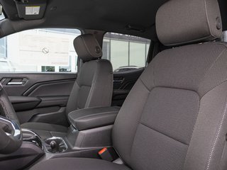 2025 GMC Canyon in St-Jérôme, Quebec - 12 - w320h240px