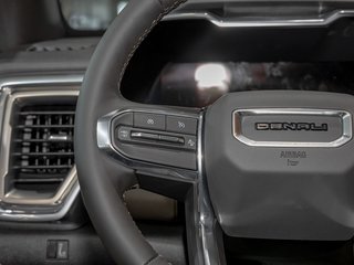 2025 GMC Canyon in St-Jérôme, Quebec - 15 - w320h240px