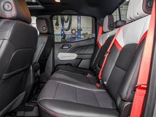 2025 GMC Canyon in St-Jérôme, Quebec - 33 - w320h240px