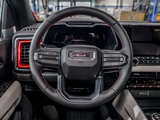 2025 GMC Canyon in St-Jérôme, Quebec - 12 - w320h240px