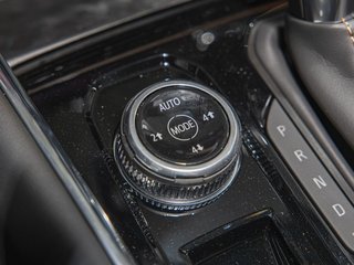 2025 GMC Canyon in St-Jérôme, Quebec - 24 - w320h240px