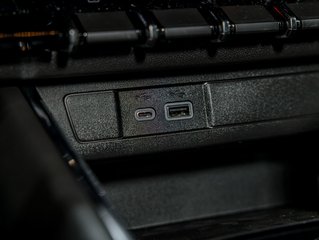 2025 GMC Canyon in St-Jérôme, Quebec - 27 - w320h240px
