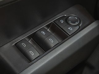 2025 GMC Canyon in St-Jérôme, Quebec - 24 - w320h240px