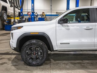 2025 GMC Canyon in St-Jérôme, Quebec - 30 - w320h240px