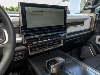 2024 GMC HUMMER EV Pickup in St-Jérôme, Quebec - 24 - w320h240px
