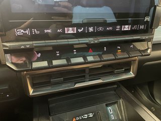 GMC HUMMER EV Pickup  2024 à St-Jérôme, Québec - 14 - w320h240px