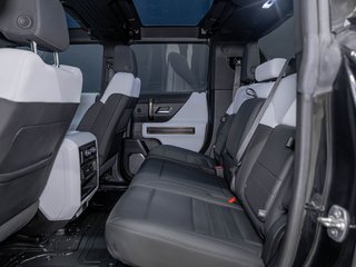 2024 GMC HUMMER EV Pickup in St-Jérôme, Quebec - 33 - w320h240px