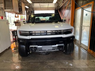 GMC HUMMER EV Pickup  2024 à St-Jérôme, Québec - 6 - w320h240px