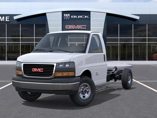 GMC Savana Cutaway 3500  2026 à St-Jérôme, Québec - 6 - w320h240px