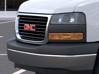 2025 GMC Savana Cutaway 3500 in St-Jérôme, Quebec - 13 - w320h240px